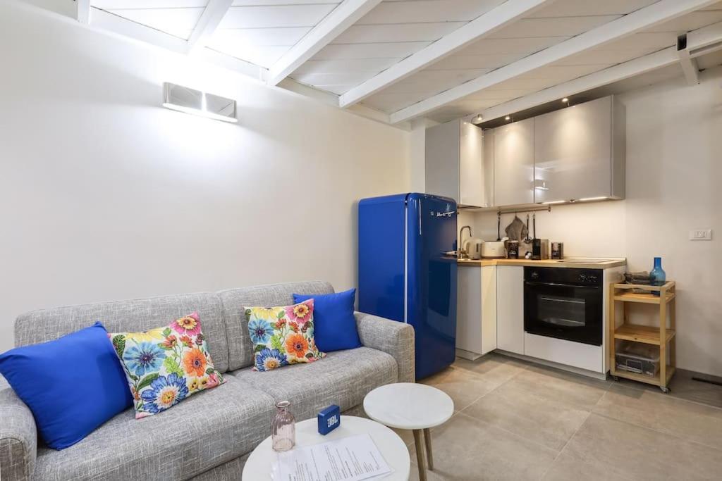 Cozy Loft Navigli, Close To Duomo And Bocconi - Italy Flat Vacation Mediolan Zewnętrze zdjęcie
