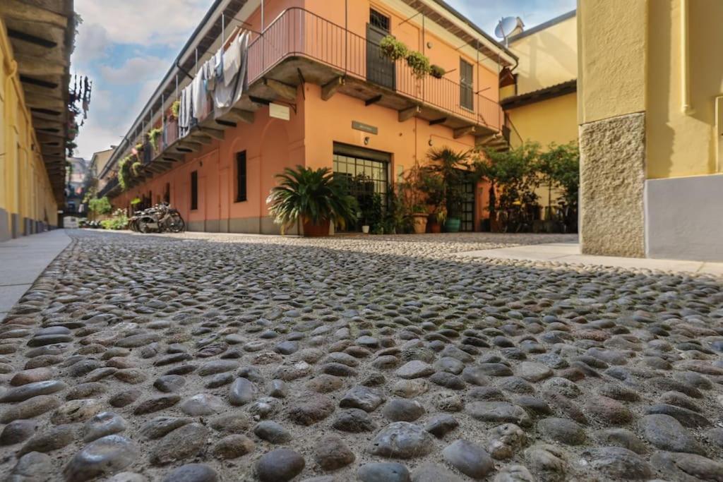 Cozy Loft Navigli, Close To Duomo And Bocconi - Italy Flat Vacation Mediolan Zewnętrze zdjęcie